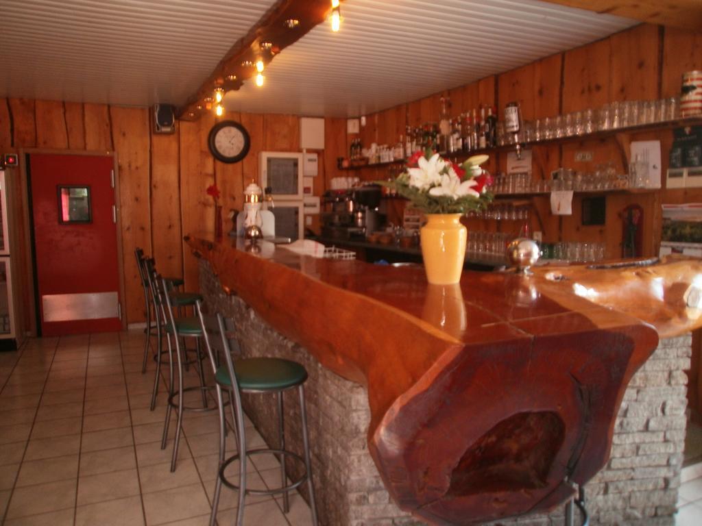 Hotel Restaurant Lancheton Saint-Julien-Mont-Denis Ngoại thất bức ảnh